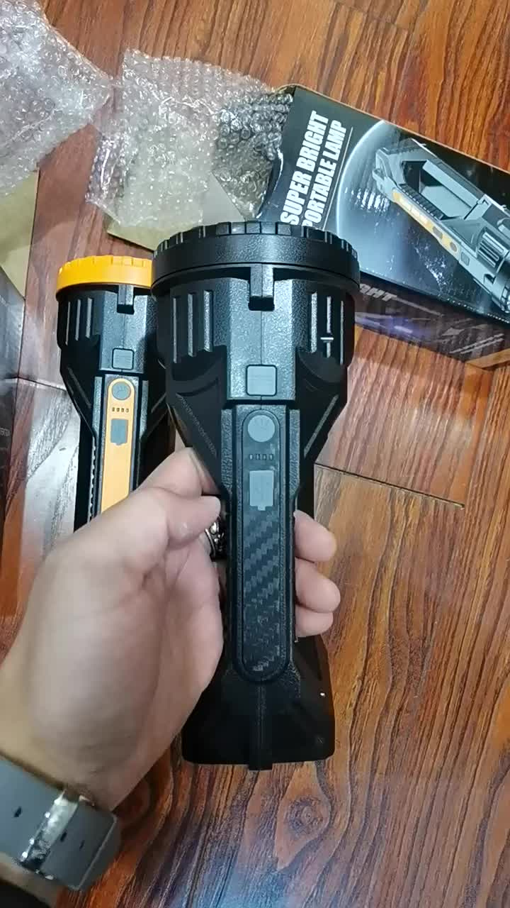 Super Bright Portable Torch DC898