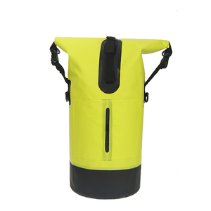 Hypergear Dry Bag Bolsa Impermeable Compacta Y Ligera Cubierta Impermeable De Nylon Ripstop Hidrofugo Color Gris Tamano 30 L Amazon Es Deportes Y Aire Libre