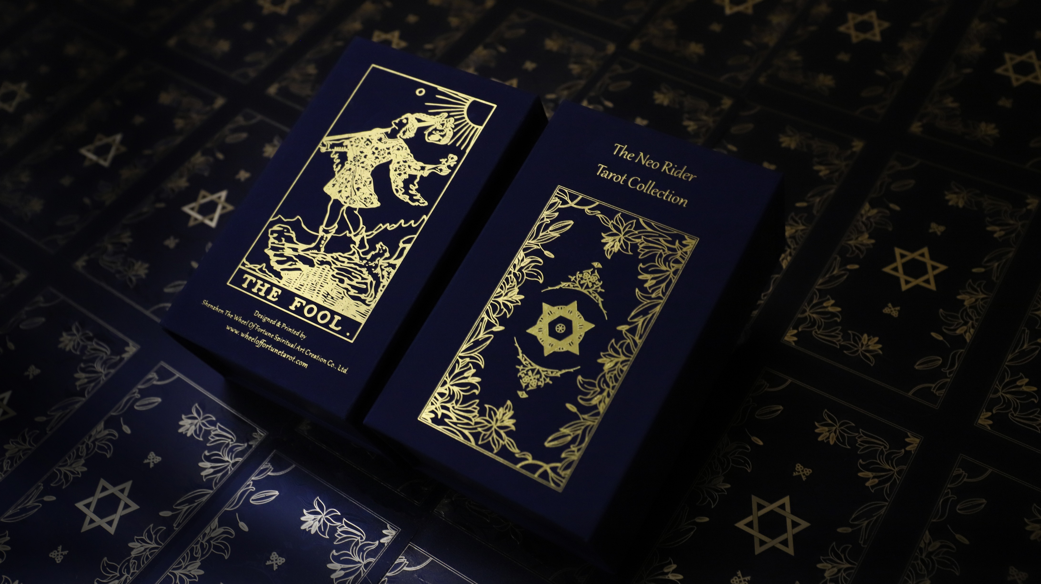 Wholesale the Neo Rider Tarot Collection - the Royal Deck