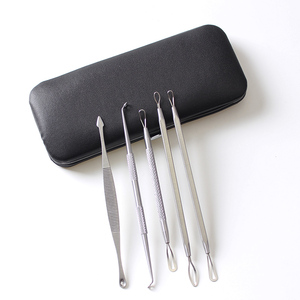 Small MOQ Built-in Mirror Blackhead and Acne Removal Personal Care Tool Kit
