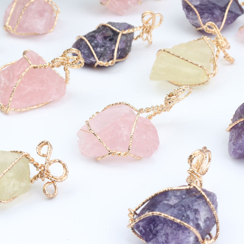 Collana Moldavite Con Ciondolo Meteorite - Pietra Chakra In Vetro Verde Con Incisione