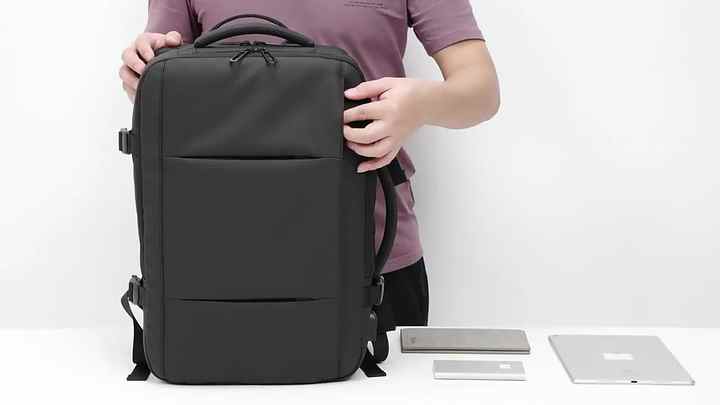 Hot Sell 40 L Women Travel Backpack for Airplane with USB Charging Port Carry on Backpack for Men Hot Sell 40 L Women Travel Backpack for Airplane with USB Charging Port Carry on Backpack for Men
