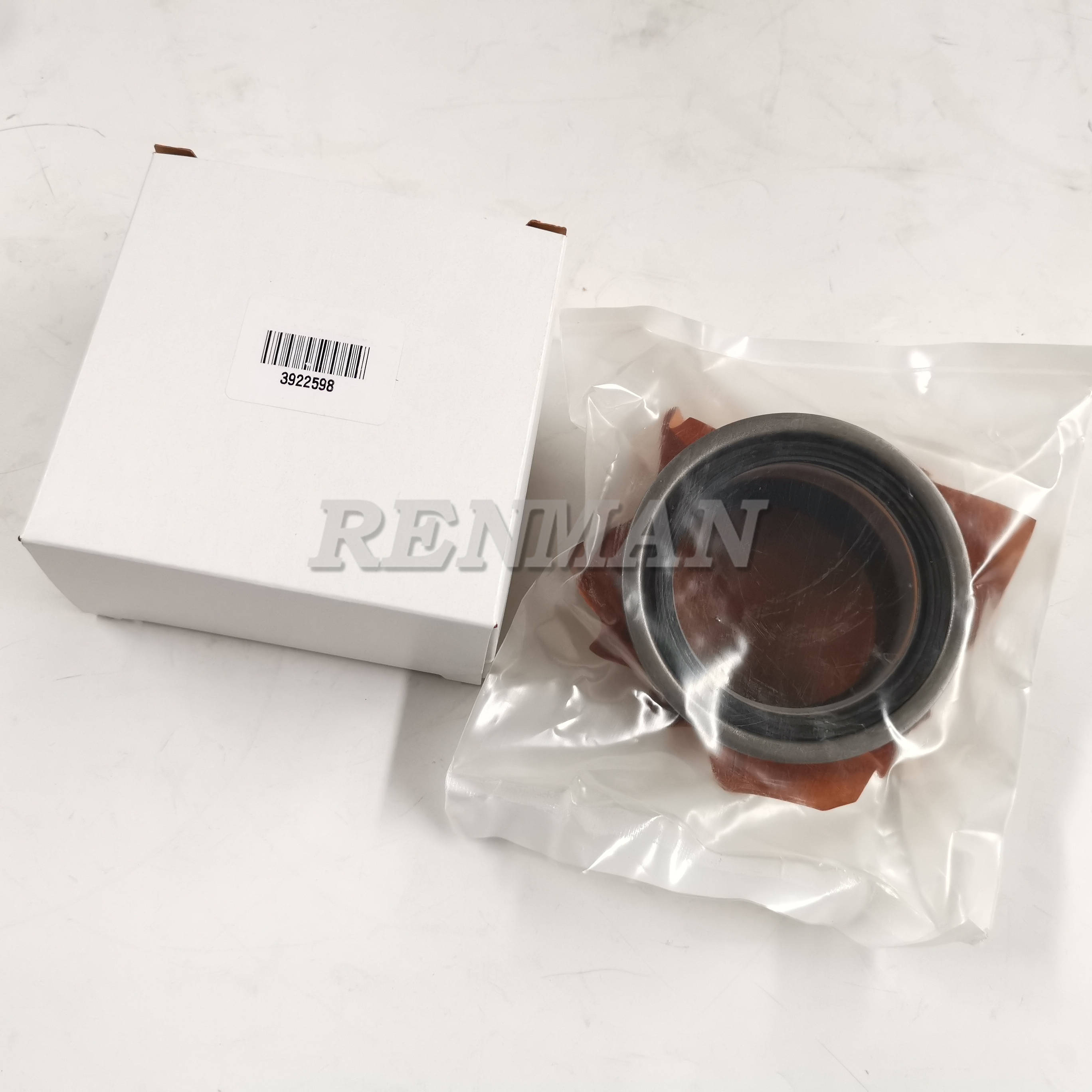 Cummins 6BT5.9 Engine Oil Seal 3922598 - Reliable Performance