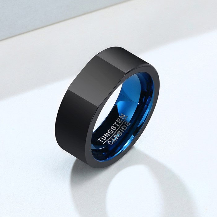 Двухцветное черно-синее гравированное кольцо из карбида вольфрама с индивидуальным именем