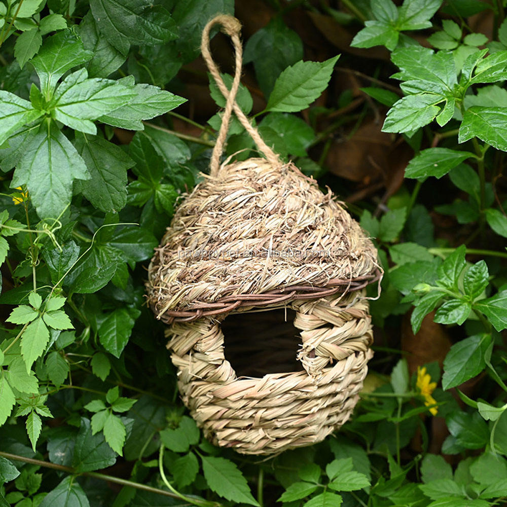 燕草编织的鹦鹉窝以保持温暖的燕窝草巢手工模拟鸟的笼子用品