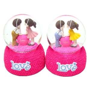Astonishing Camel Snow Globe With Custom Designs Alibaba Com
