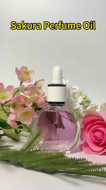 Custom Women's 20ml Musk Sakura Floral Aromatic Drop Fragrance