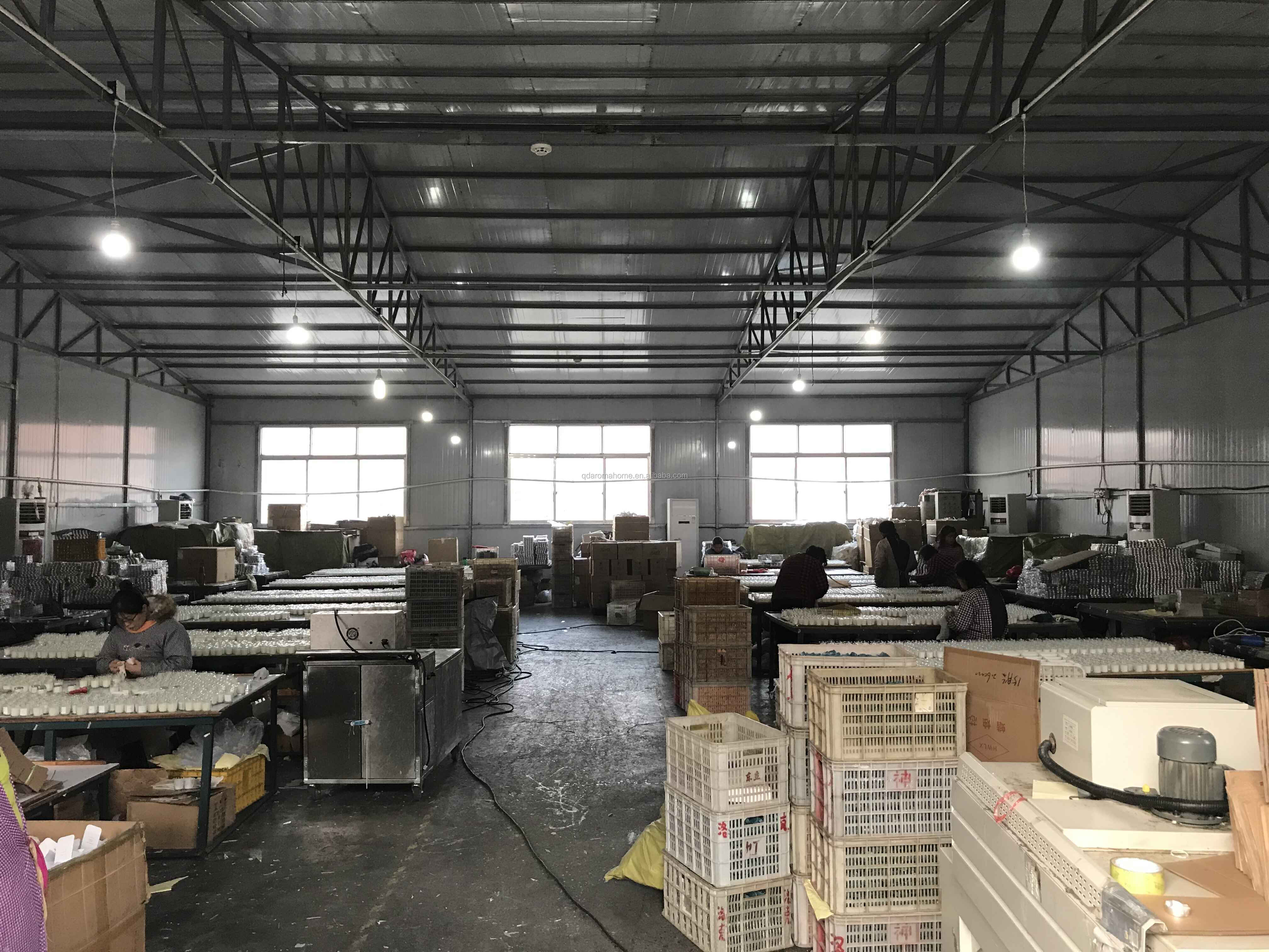 Aroma Home Red Candy Glass Candle سفارشی معطر با درب چوبی 13