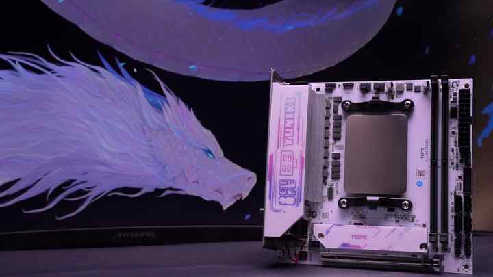 TOPC Ryzen 9 7945HX Mini ITXマザーボード、16コア5.4GHz、DDR5搭載