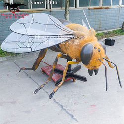 Outdoor Children Garden 3d Insect Model Statues Artificial Bee Statues