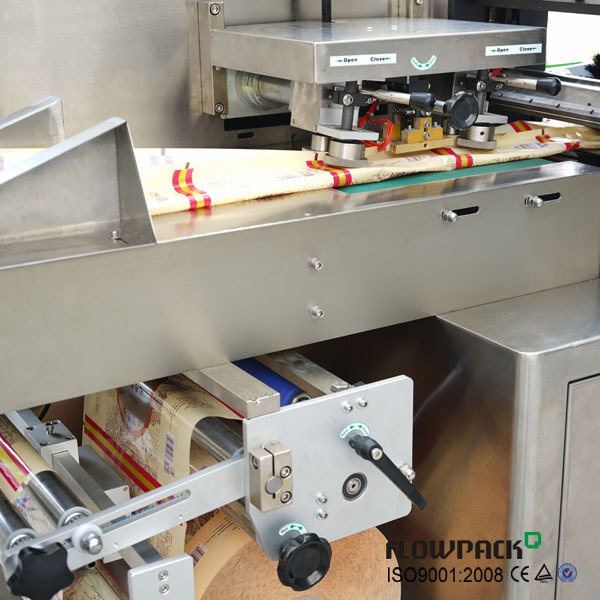 HS 250B подача в сборе подушки типа мини потоковая оберточная машина, небольшая потоковая оберточная машина, горизонтальная машина для обертывания