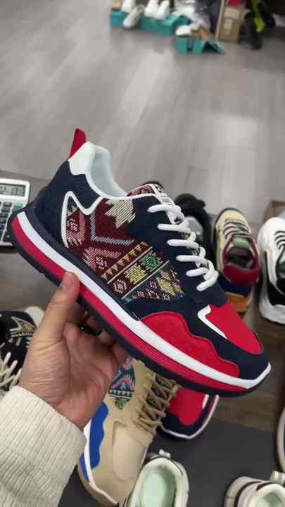 Vendita diretta in fabbrica moda uomo e scarpe Slip on sportive