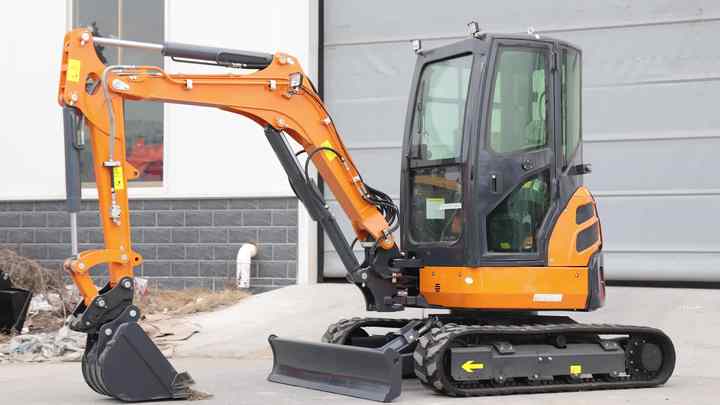 LEITE发动机批准的3.5吨小型履带式挖掘机，带液压马达泵变速箱齿轮高