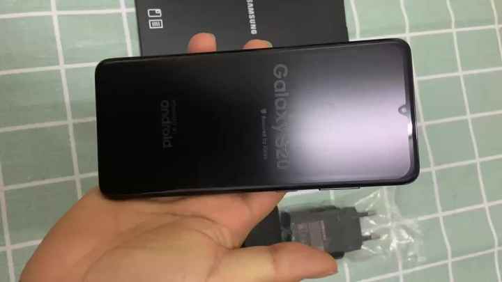 S20 Ultra 5G Dual Sim - 6.9 