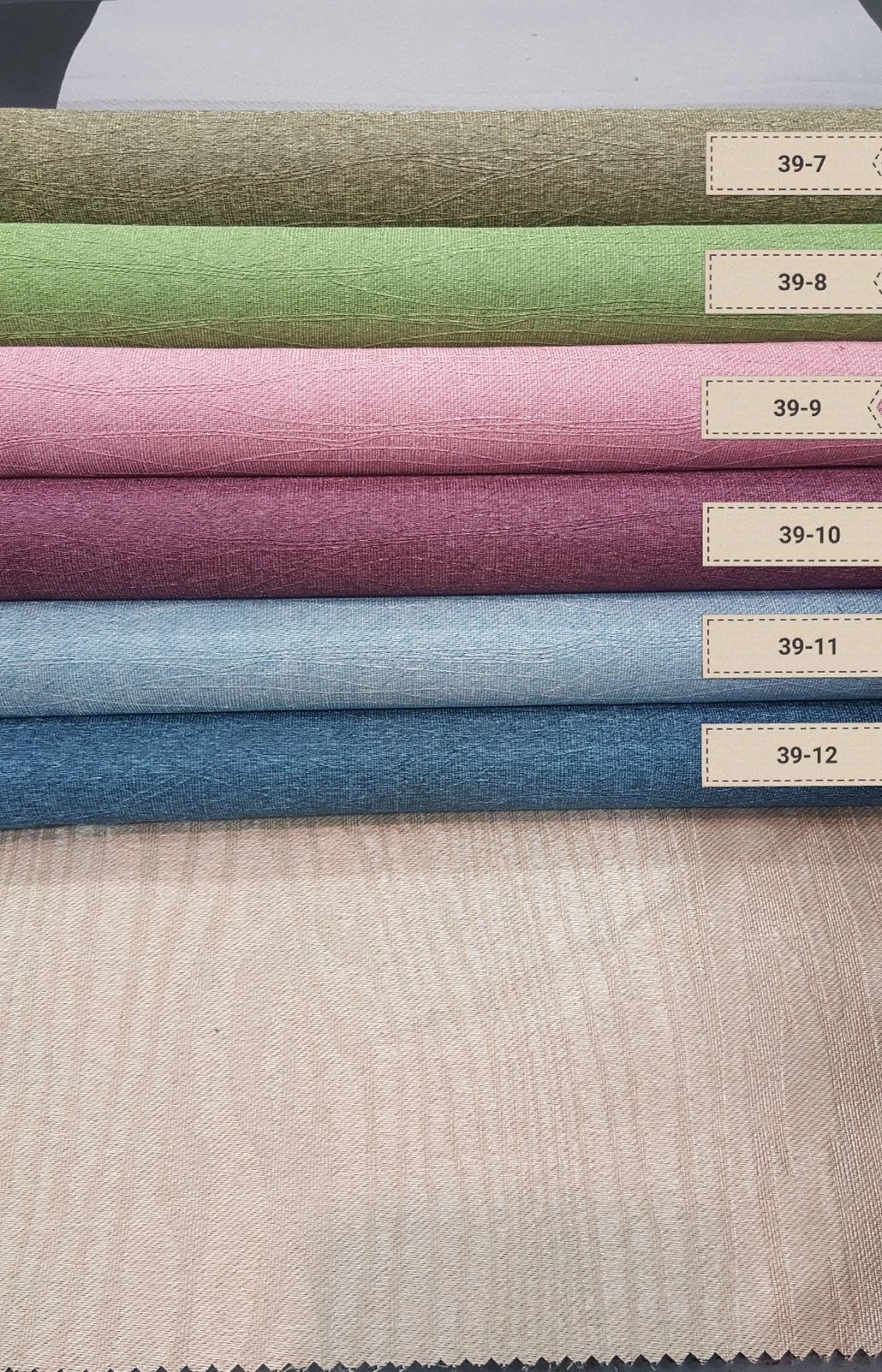 China Wholesale Simple  Embossed Curtain Design Latest Blackout Window Curtain for the Living Room