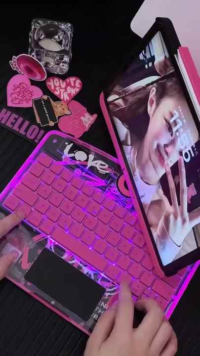 新品　iFacemall iPad Pro 13インチ用 キーボードケースピンク PC周辺機器 新品 iFacemall iPad Pro 13インチ用 キーボードケースピンク