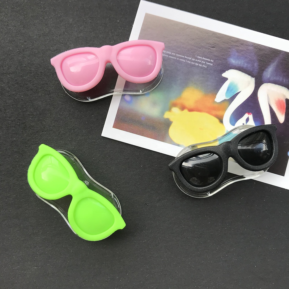 VJ New Fashion Plastic Pink Black Magnet Brooch Sunglasses Shape Clothes Pin Magnetic Eyeglass Holder For Women Men