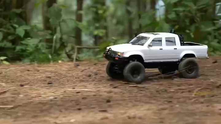 WPL C64-1 リモートコントロールカー 1/16スケール オフロードトラック