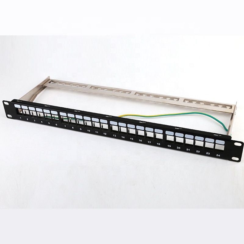 Разгруженная пустая сеть ethernet 19 ''24 порта STP CAT6A патч-панель