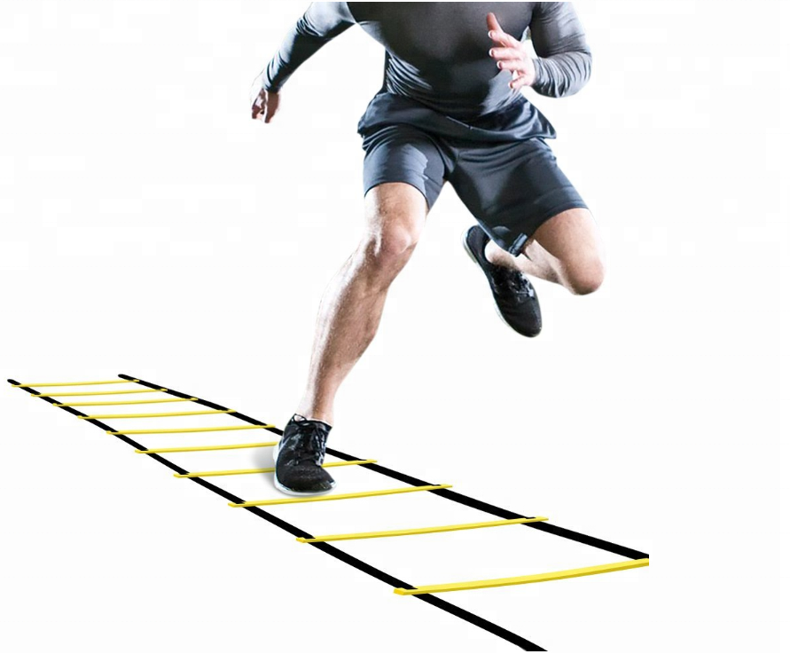Тренировка лесенка. Ловкость. Купить ступеньку для тренировок. Футбольная лестница для тренировок Улан Удэ. Координационной (скоростной) лестницы на прозрачном фоне.