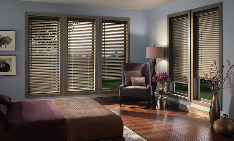Easy clean waterproof horizontal automatic electric venetian blinds