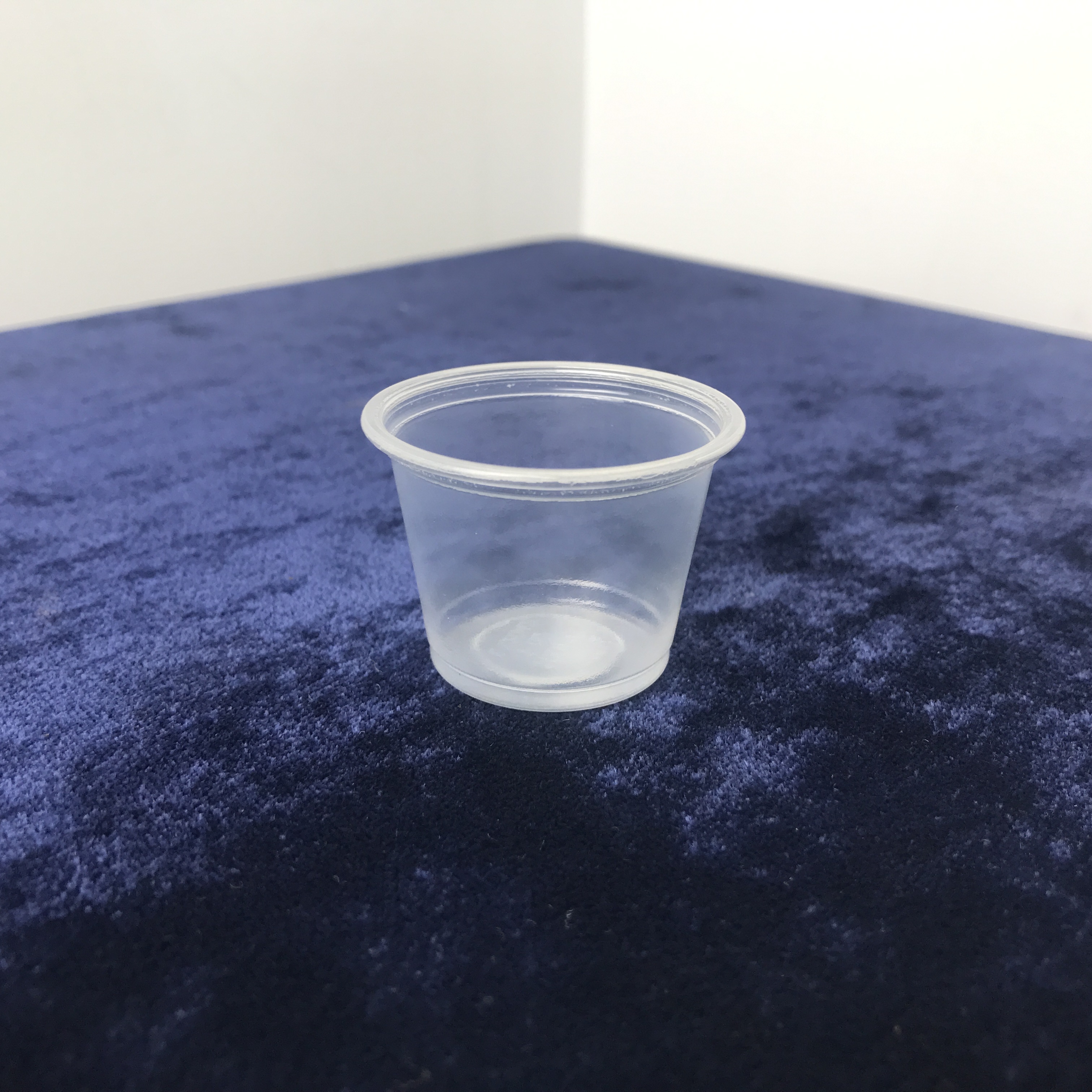 1 унция, чашка из ПП (кружка для соуса/кружка для суфле) с крышкой из ПЭТ