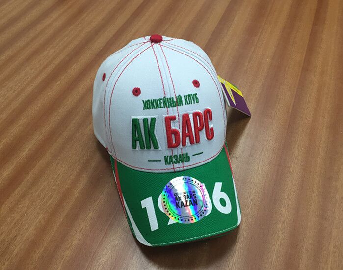 Multi-panel hat panel styleHigh Quality Metal Logo Cotton Uniform Baseball Cap Hat With Metal Buckle
