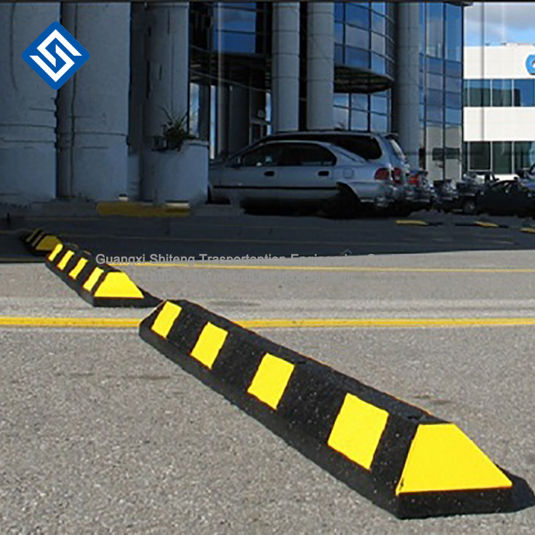 Парковка на тротуаре правила дорожного движения. Можно ли парковаться на лежачем полицейском. Лежачий полицейский из асфальта. Парковочный бордюр. Искусственная неровность.