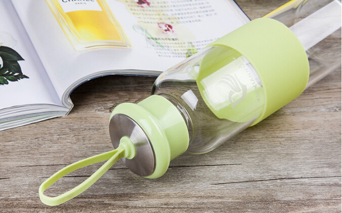 Christmas water bottle BPA Borosilicate Glass Water Bottle with Colorful Nylon Sleeve