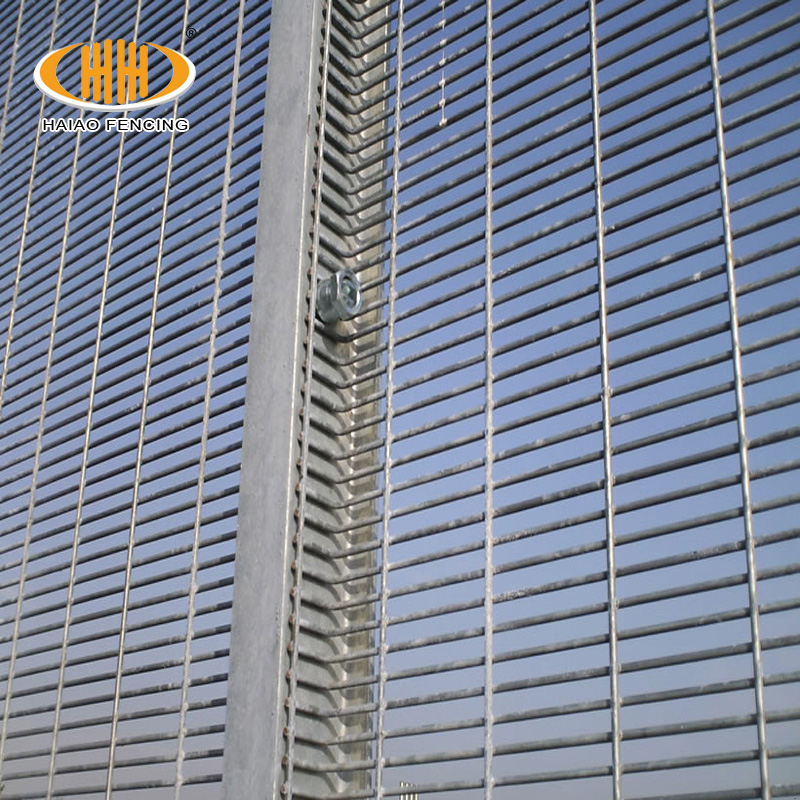 2020 Hot Sale Cheap Price Welded Harga Pagar 358 Anti Climb Security Fence Buy Harga Pagar Anti Climb Pagar Anti Climb Harga Anti Climb Fence Product On Alibaba Com