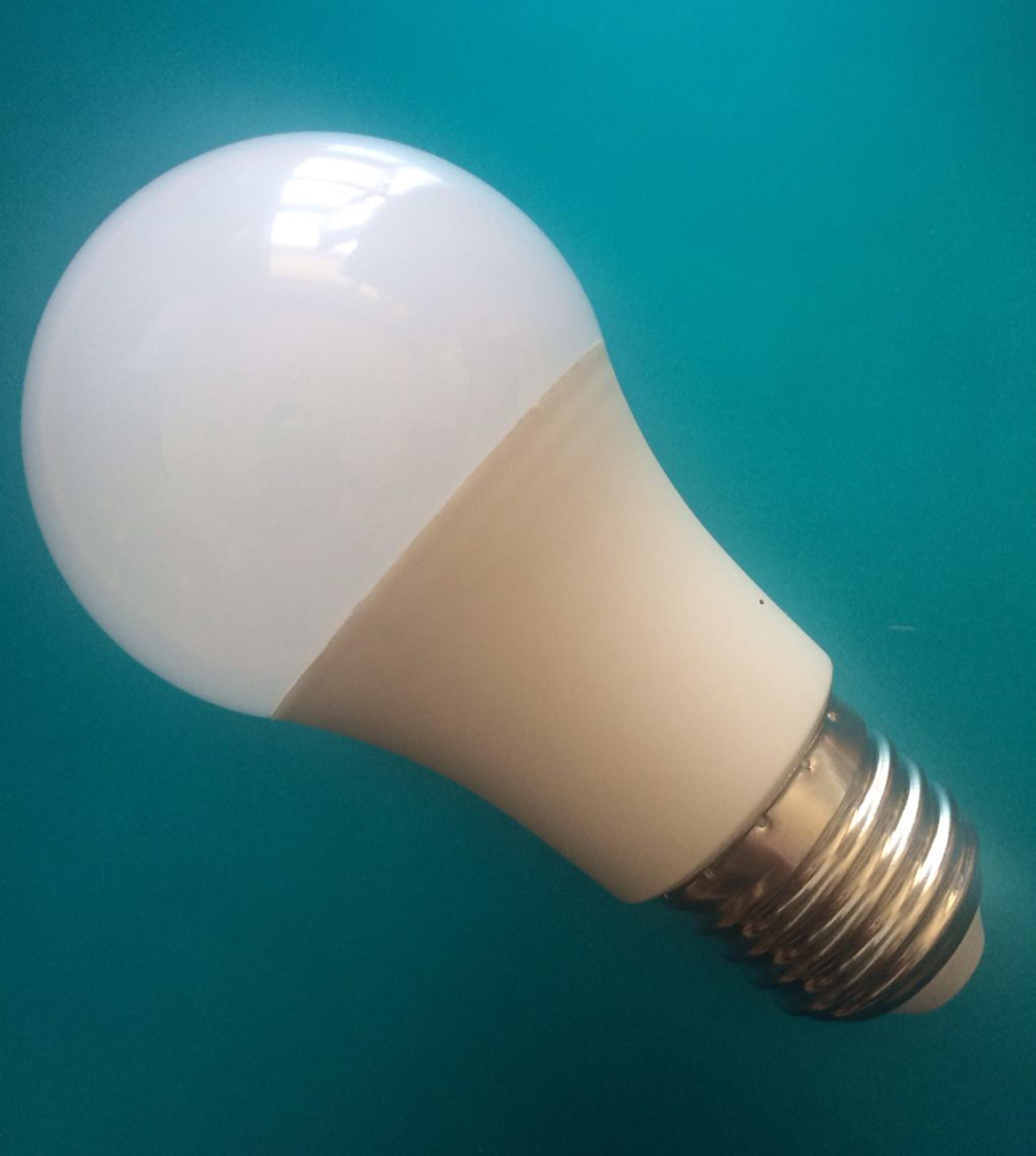 产品描述贴片发光二极管灯泡a55 7w(630毫米) 集成电路e27:1.