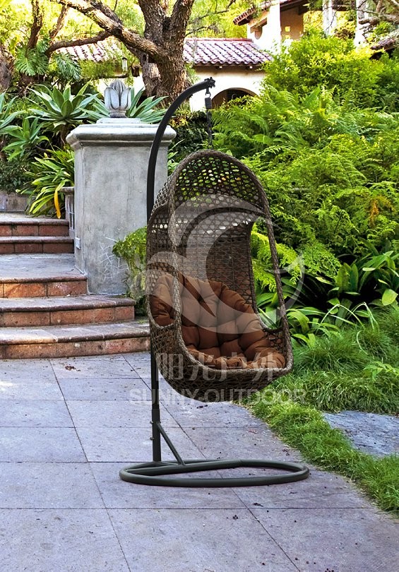 Unique egg shape outdoor single seat hanging garden swing