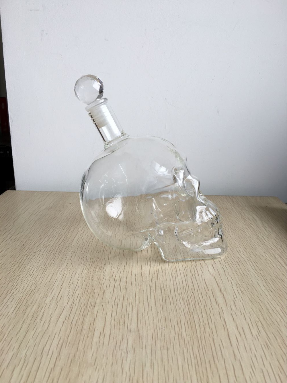 1L Crystal 2Skull whisky decanter With crystal stopper.