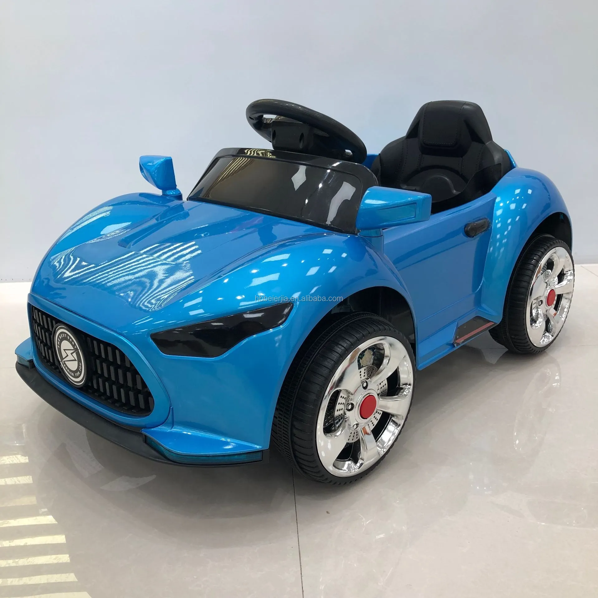 工厂批发大塑料玩具车儿童乘坐,电池供电的玩具儿童汽车,儿童电动玩具