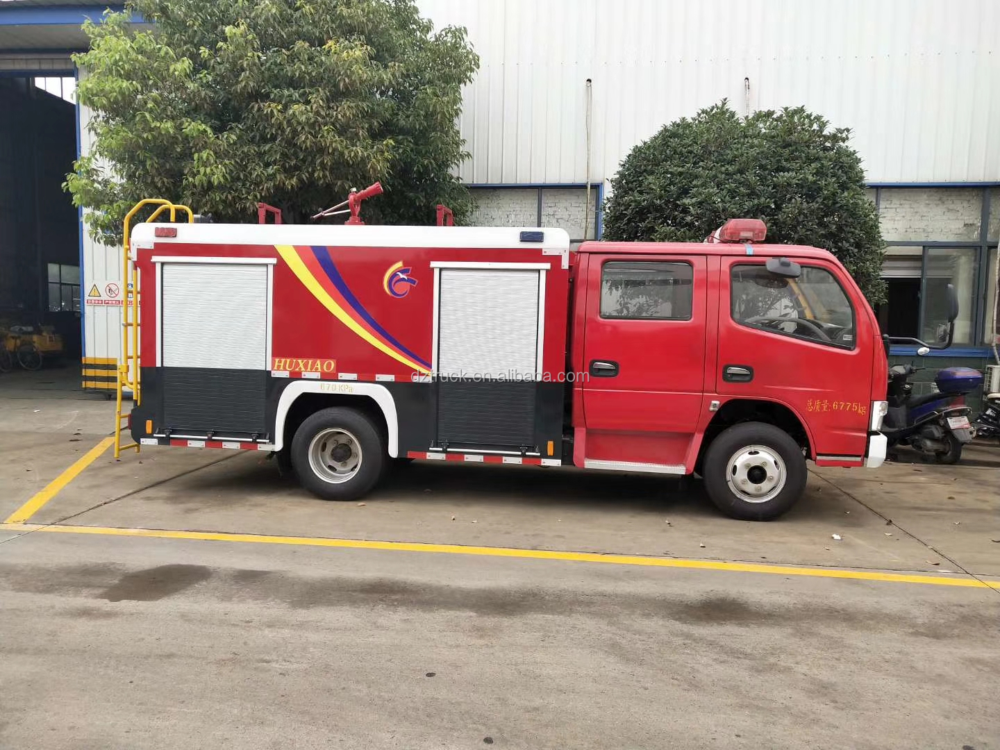 迷你电动水泡沫消防车消防车/消防车出售