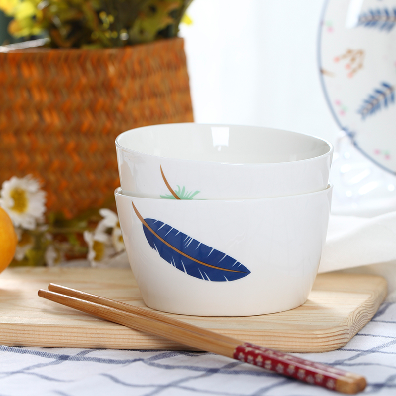 Customized logo decal printing ceramic plate New Bone China dinnerware set with design