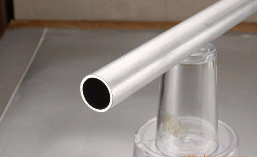 6061 Small Industrial Sizes Alloy Price Oval Round Square Tubing Metal Tube Seamless Aluminum Pipes，anodized aluminum pi