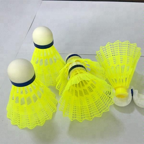 Цветной пластиковый нейлоновый Волан международного турнира