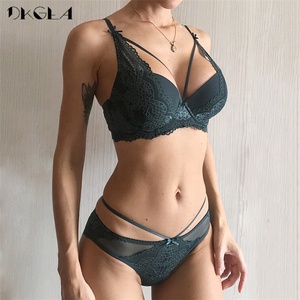 Green Underwear Set Women Bra Push Up Brassiere Cotton Thick Black Gather Sexy Bra Panties Sets Embroidery Lace Lingerie Set