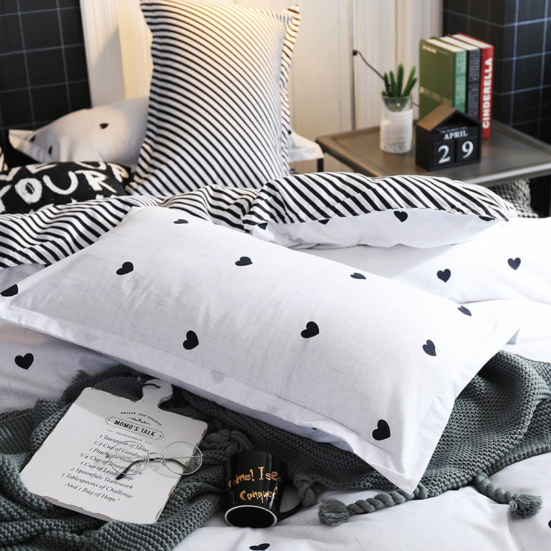 Lovely heart pattern four-piece set custom digital printed polyester bed sheet set queen size bedding set