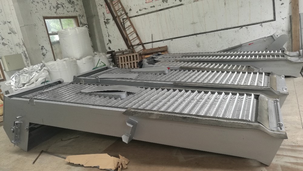 স্লাজ ট্রিটমেন্ট মেকানিক্যাল বার স্ক্রীন বর্জ্য জল 0.37kw-1.5kw 4