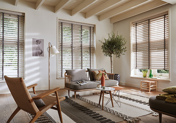 Wholesale PVC faxu wooden electric blinds