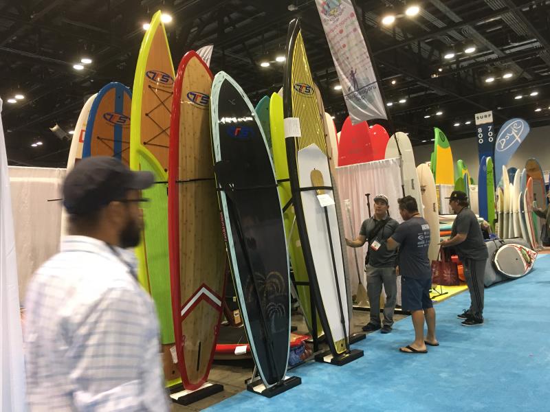 135厘米 * 56厘米 * 3厘米中国批发竹单板 wakeboard 车身板