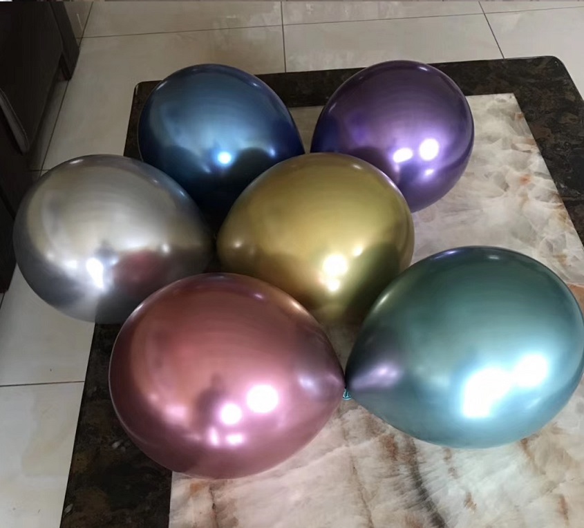metallic baloons
