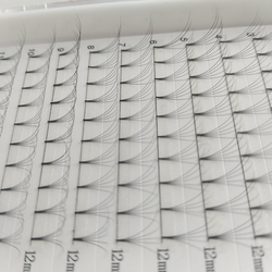 short stem wide-fans russian volume lashes premade heat bonded volume fans