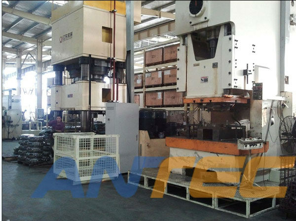 Top quality Tractor clutch disc 3701008M91 for replacing Massey Ferguson