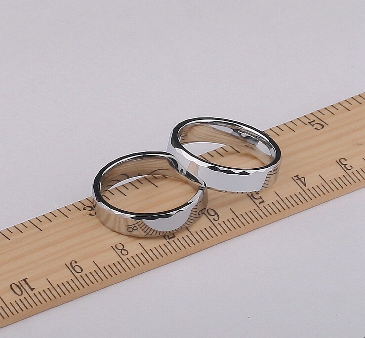 Jóias coreanas mais recente amostra de design de casamento Vogue, rei e rainha noivado CNC Machine Tungstênio Anel de casamento