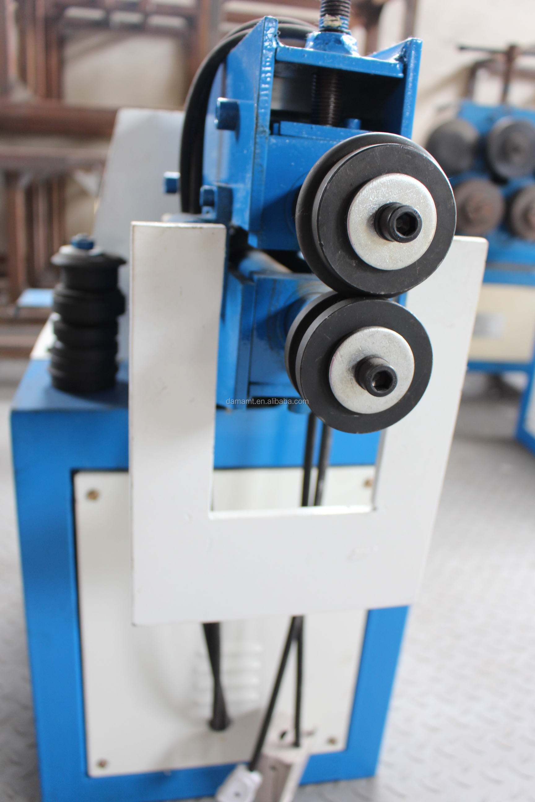 电动旋转串珠机,圆管矫直机,圆珠机可选0.75 kw cn;anh