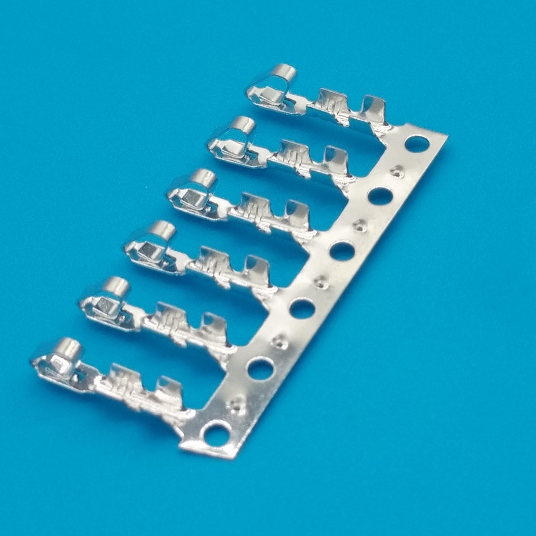 54毫米间距 2 针 3 针 4 针电 2.5毫米外壳端子晶圆接线连接器