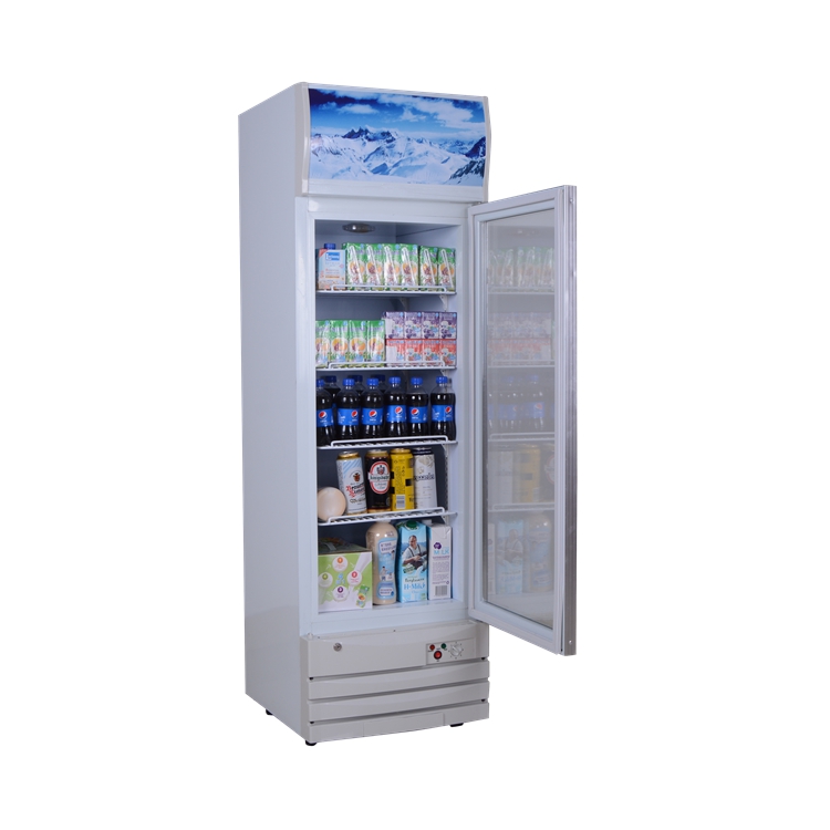 Холодильник для магазина